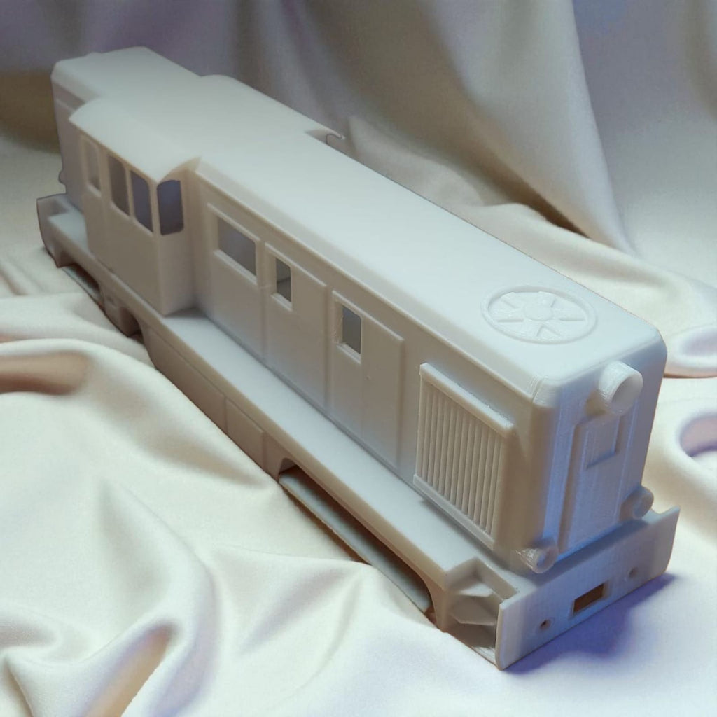 Spur 1 / 1e 1:32 Modellbau Diesellok FAUR L45H Gehäuse Unterboden Bausatz