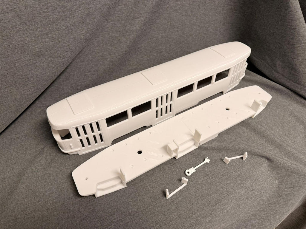 Spur G 1:22,5 Tatra Beiwagen B3 Straßenbahn Bausatz passend für LGB & Gartenbahn
