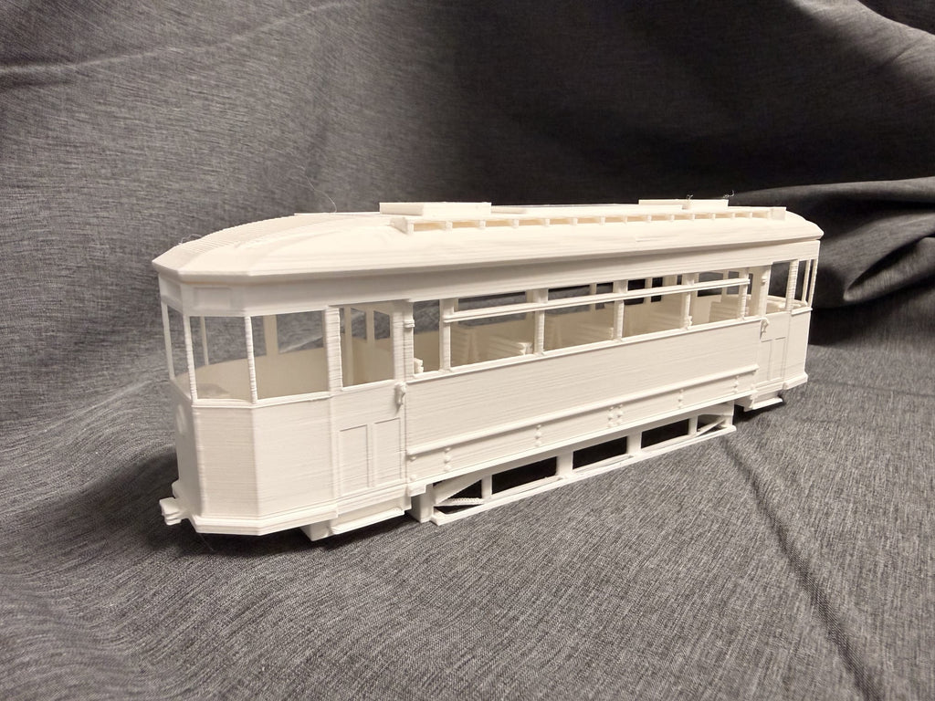 Spur 0m 1:45 Lindner 401 Straßenbahn Bausatz mit Inneneinrichtung