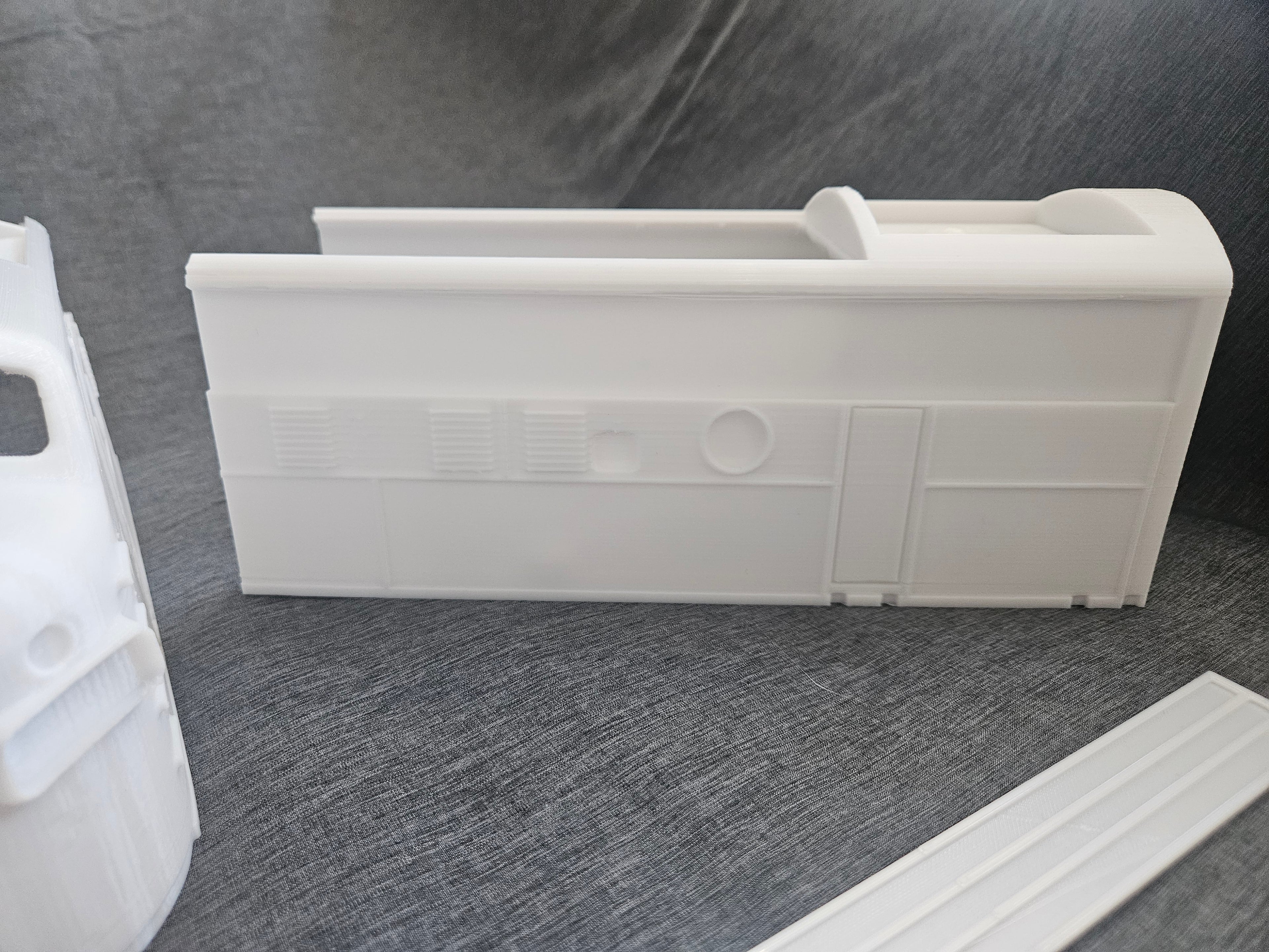 Spur G 1:22,5 F7 EMD Santa Fe  Diesellok Lokomotive geeignet für LGB  Gartenbahn