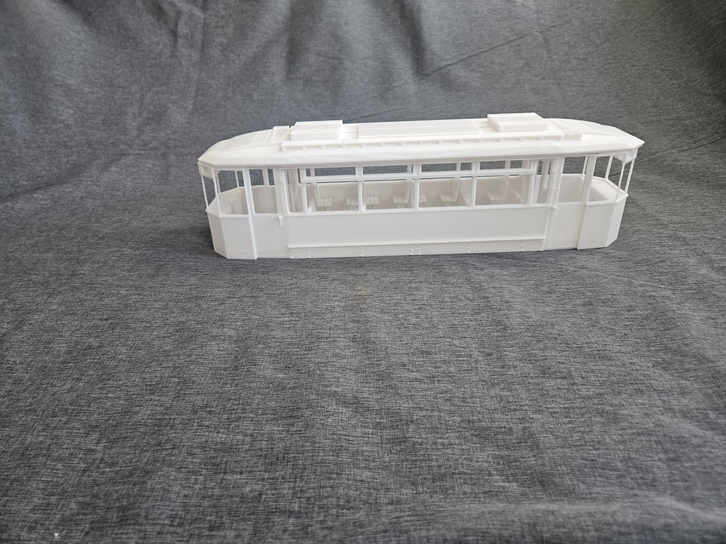 Spur G 1:22,5 Lindner Straßenbahn Bausatz mit Inneneinrichtung LGB kompatibel