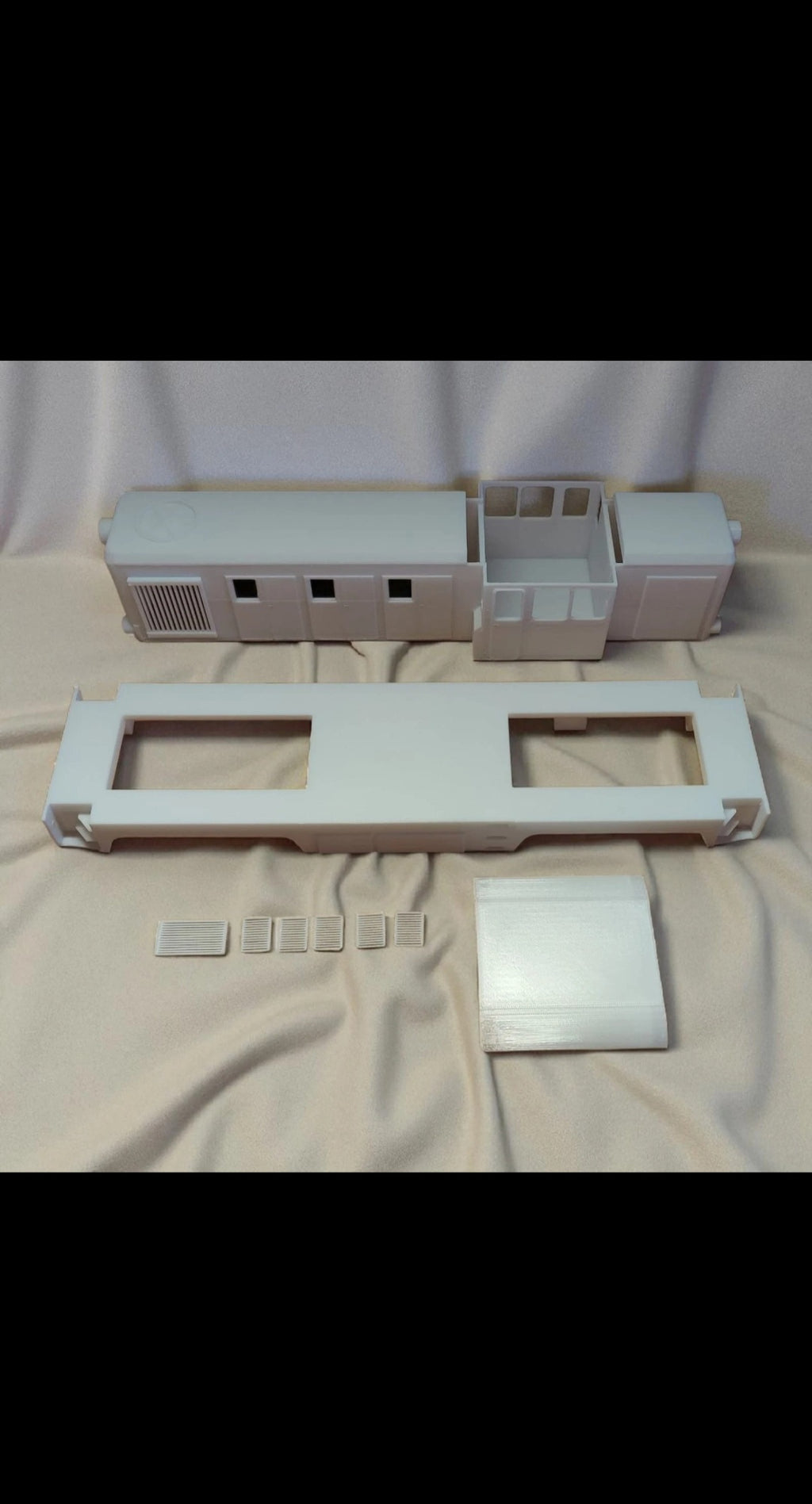 Spur G 1:22,5 Gartenbahn Diesellok FAUR L45H Gehäuse Unterboden Bausatz