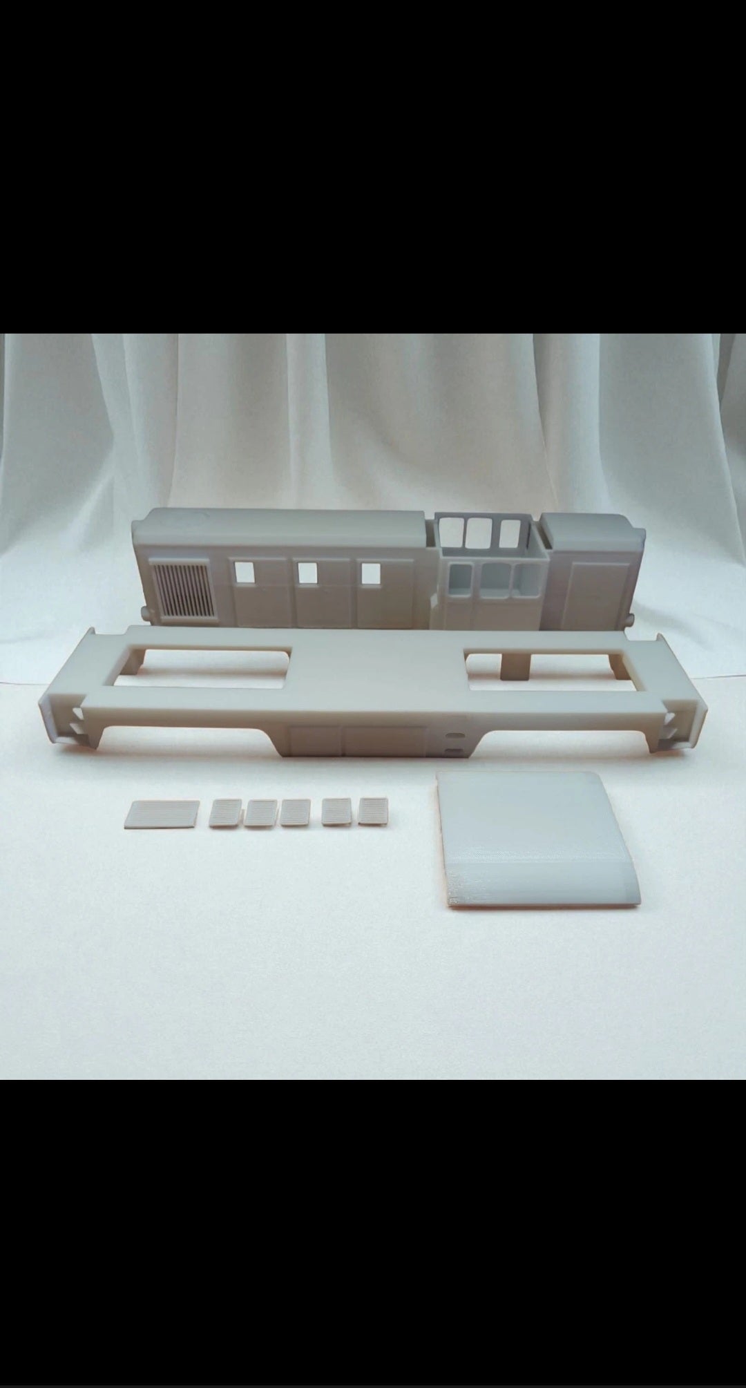 Spur G 1:22,5 Gartenbahn Diesellok FAUR L45H Gehäuse Unterboden Bausatz