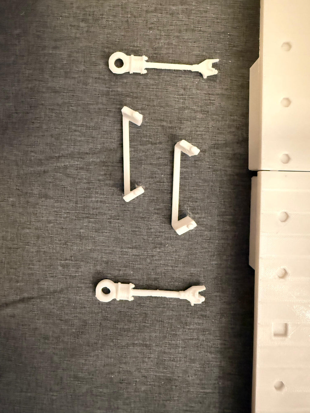 Spur G 1:22,5 – Tatra T4 Straßenbahn Bausatz, passend für LGB & Gartenbahn