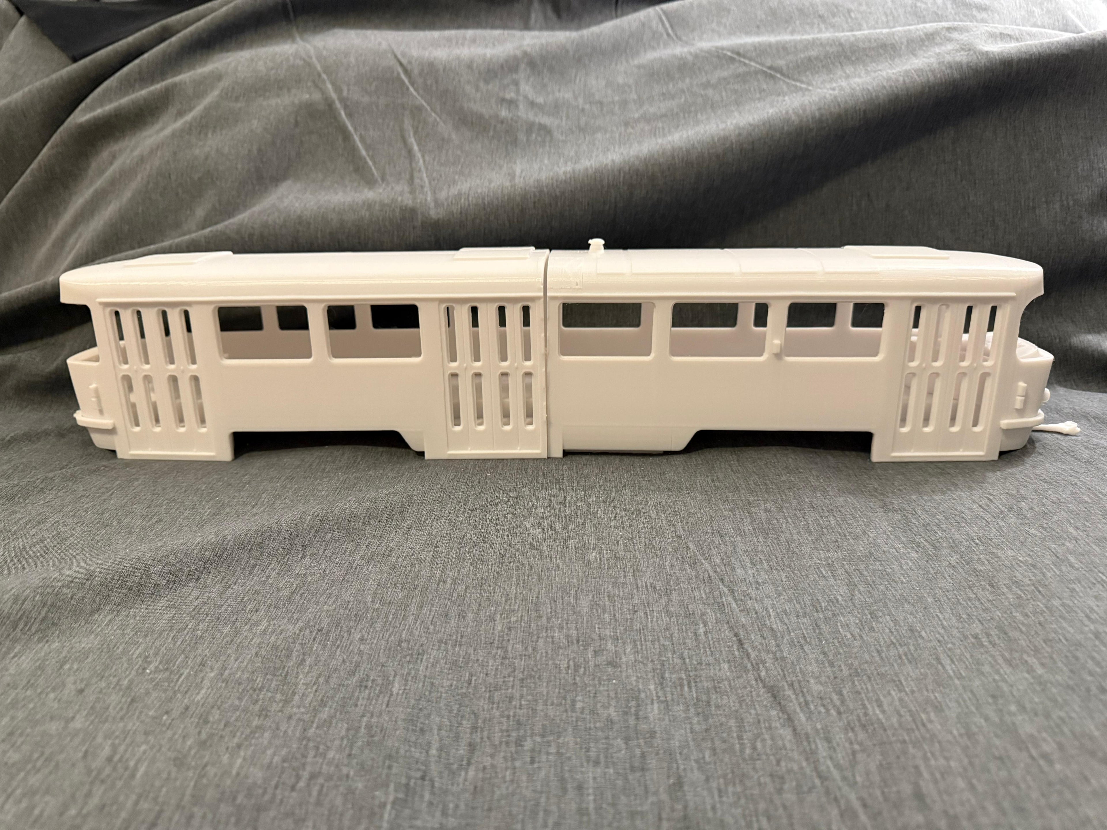 Spur G 1:22,5 – Tatra T4 Straßenbahn Bausatz, passend für LGB & Gartenbahn