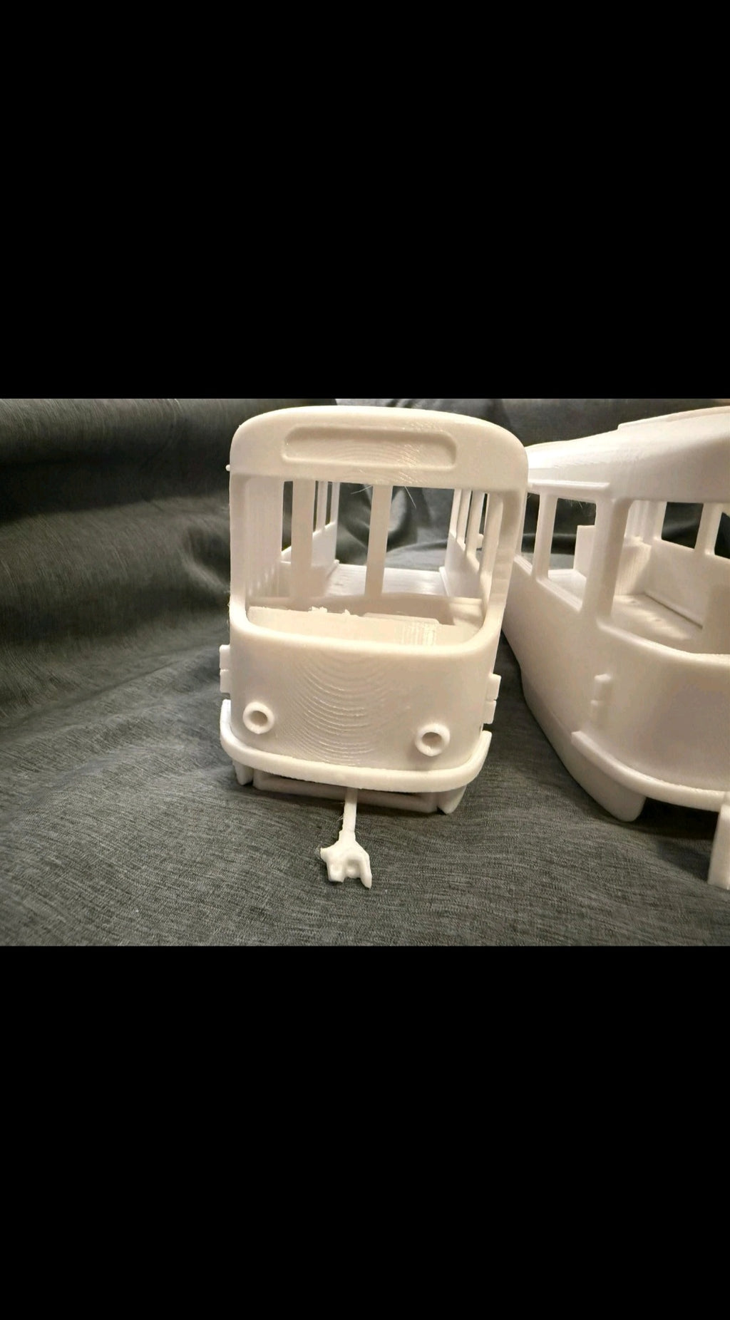 Spur 0 1:45 Tatra T4 Straßenbahn Triebwagen Bausatz Straßenbahnmodell Modellbahn