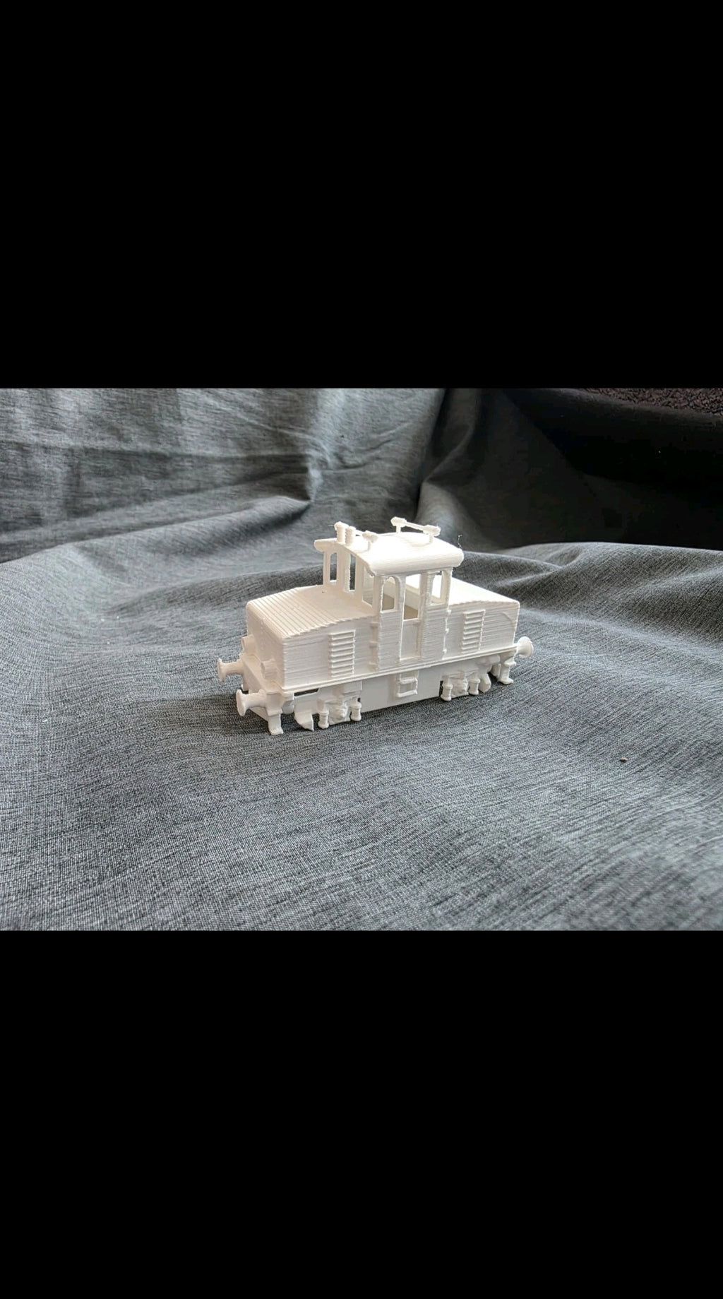 Spur H0 1:87 Elektrolokomotive E 69 04 – E-Lok – Modellbahn – Bausatz