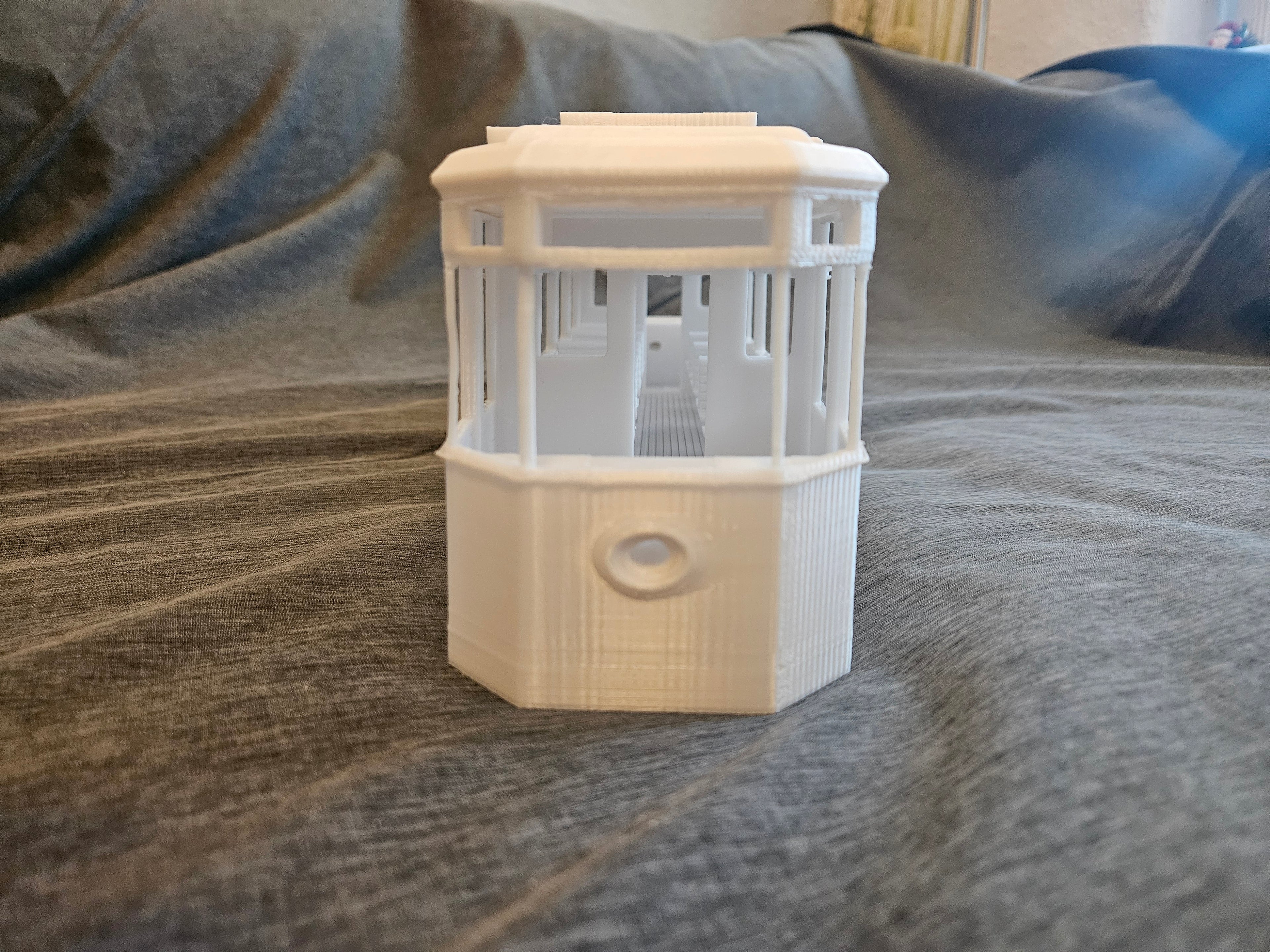 Spur G 1:22,5 Lindner Straßenbahn Bausatz mit Inneneinrichtung LGB kompatibel