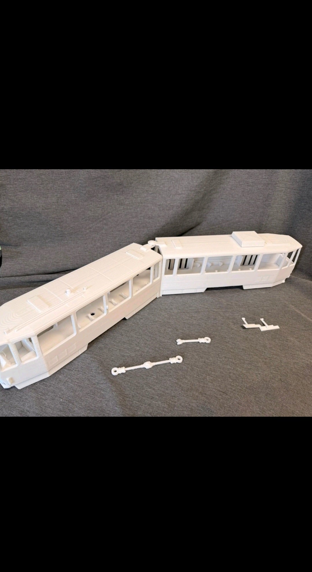 Spur 0 Tatra KT4D Straßenbahn Bausatz Maßstab 1:45 Gelenk-Triebwagen Modell