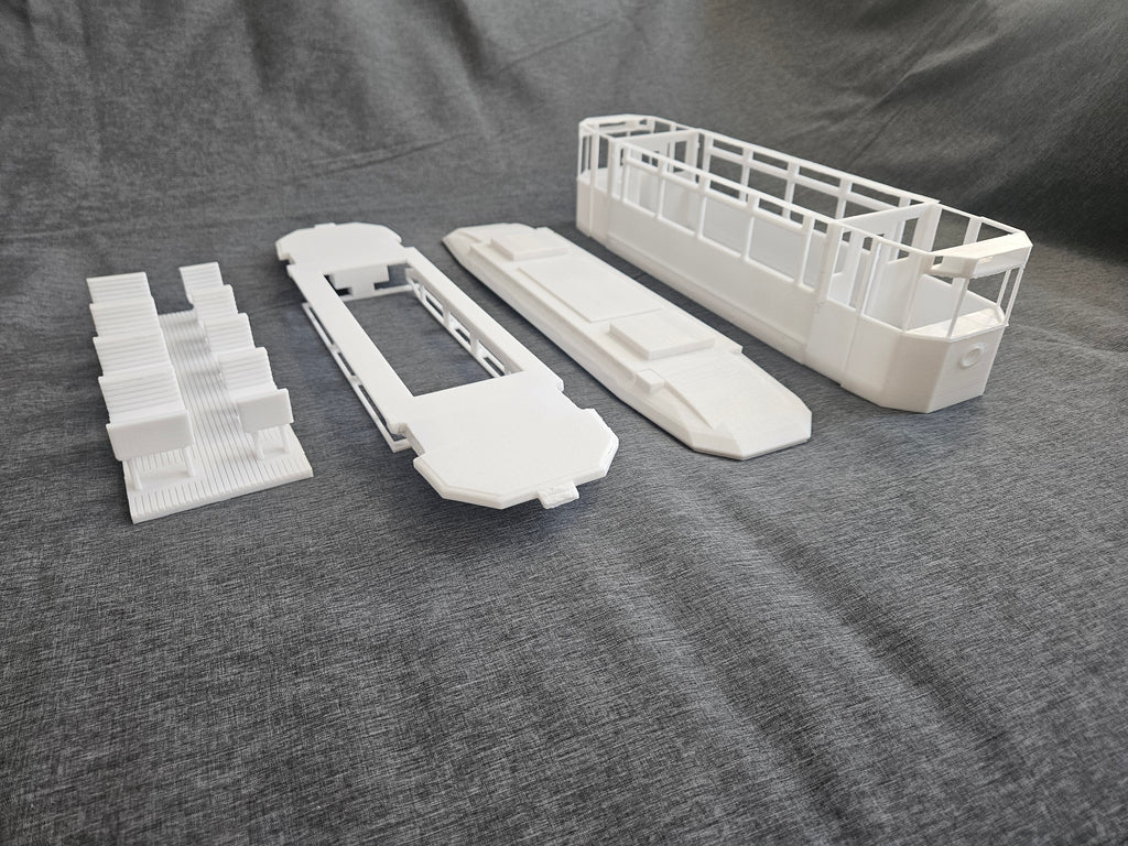 Spur G 1:22,5 Lindner Straßenbahn Bausatz mit Inneneinrichtung LGB kompatibel