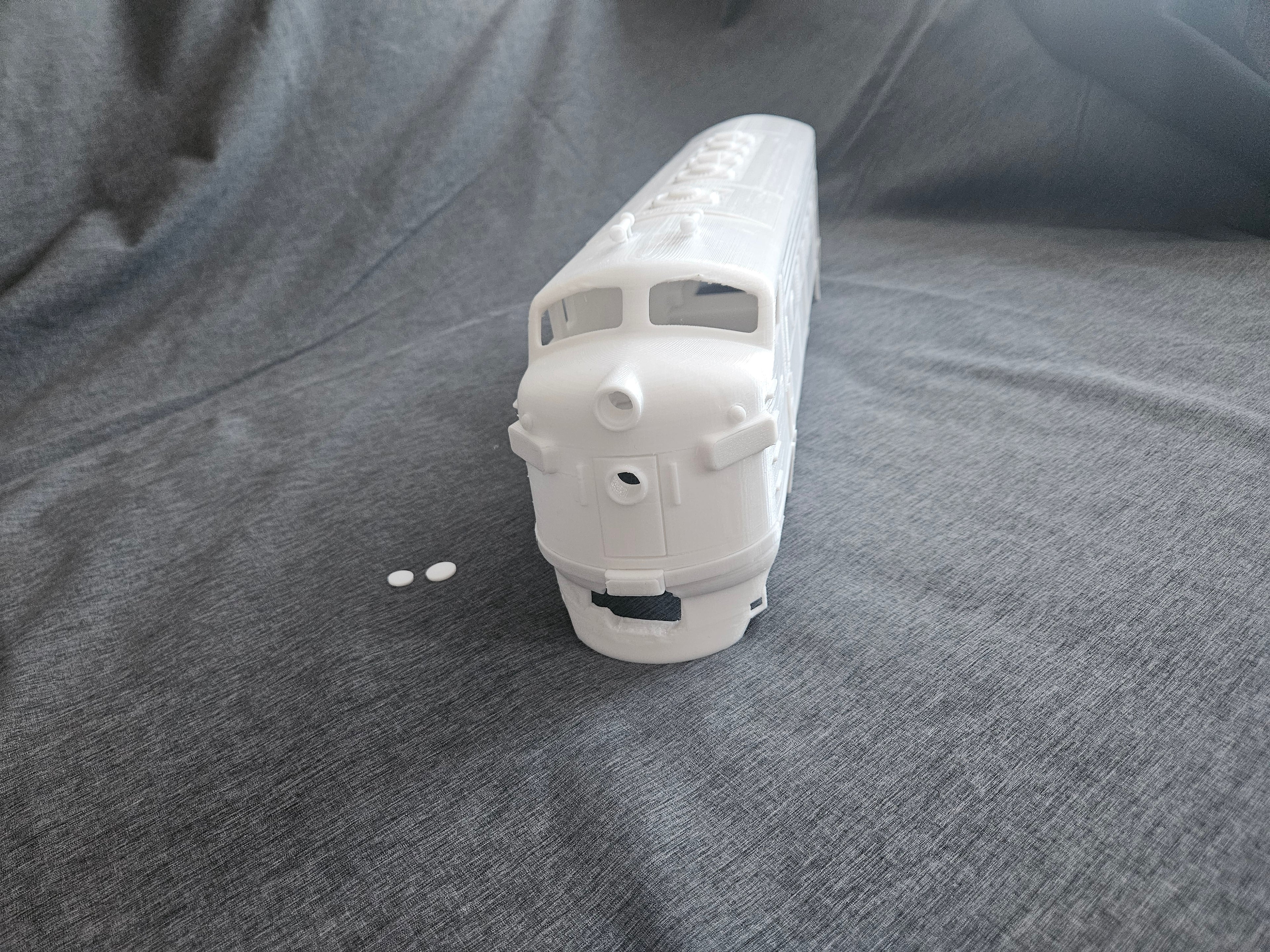 Spur G 1:22,5 F7 EMD Santa Fe  Diesellok Lokomotive geeignet für LGB  Gartenbahn