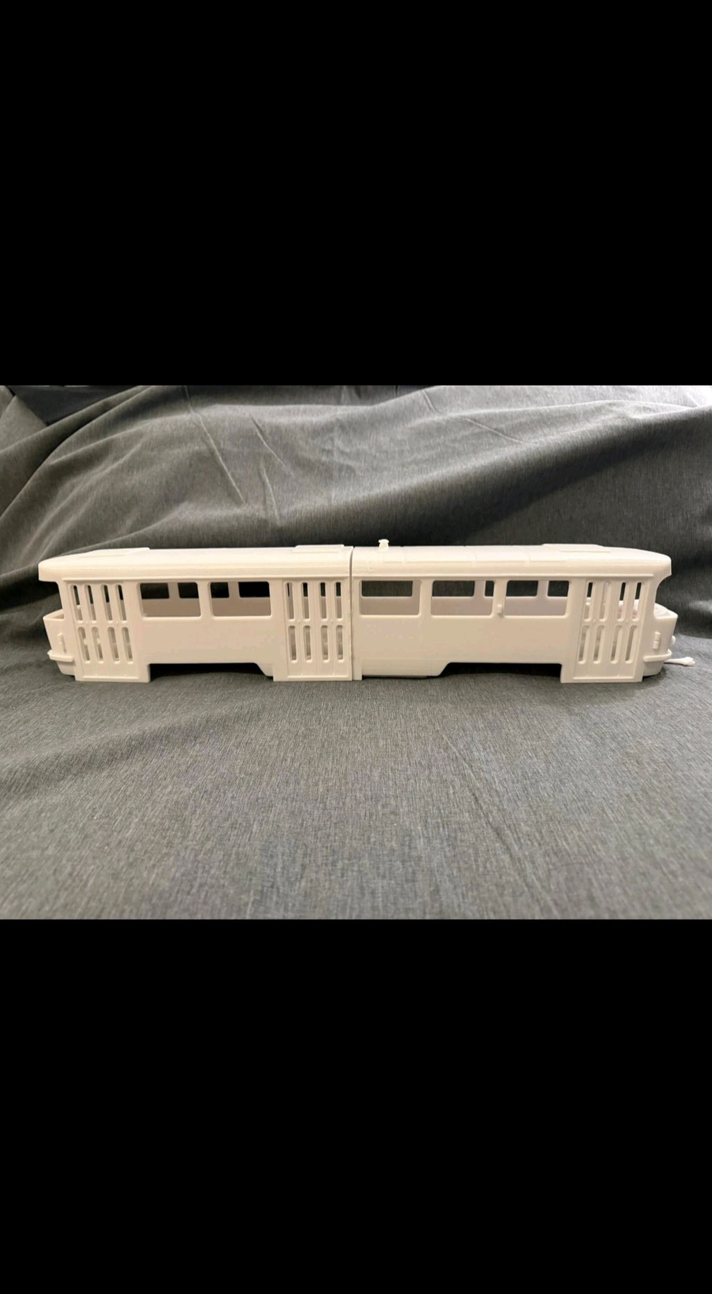 Spur 0 1:45 Tatra T4 Straßenbahn Triebwagen Bausatz Straßenbahnmodell Modellbahn
