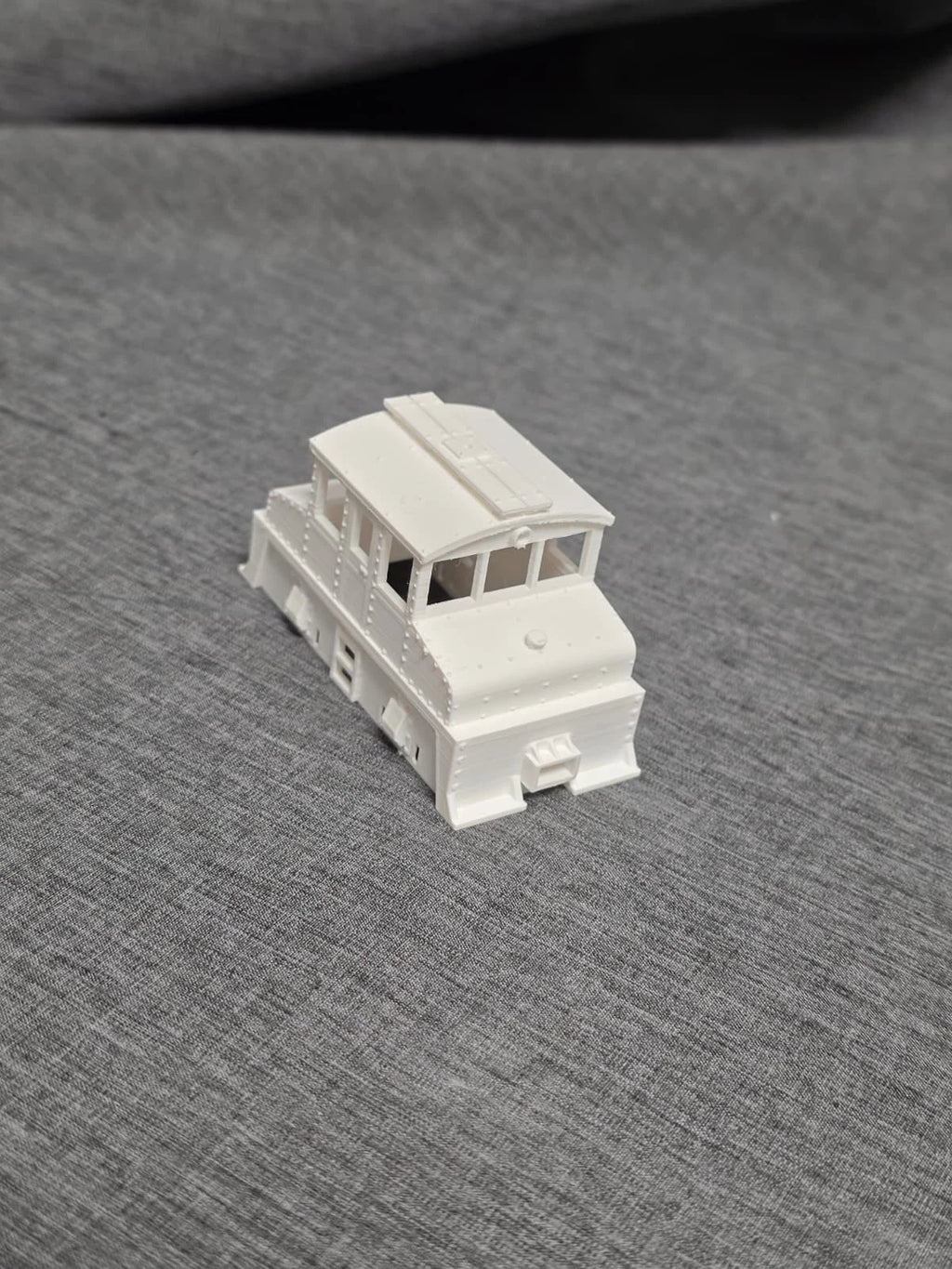 Spur TT 1:120 Elektrolok Steeple Cab – Modellbahn Bausatz Schmalspur/Industrie