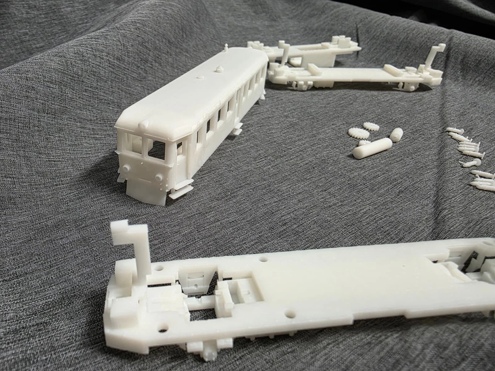 Spur H0 (1:87) Automotor Malaxa 900 / Baureihe 77 Bausatz Triebwagen Modellbau