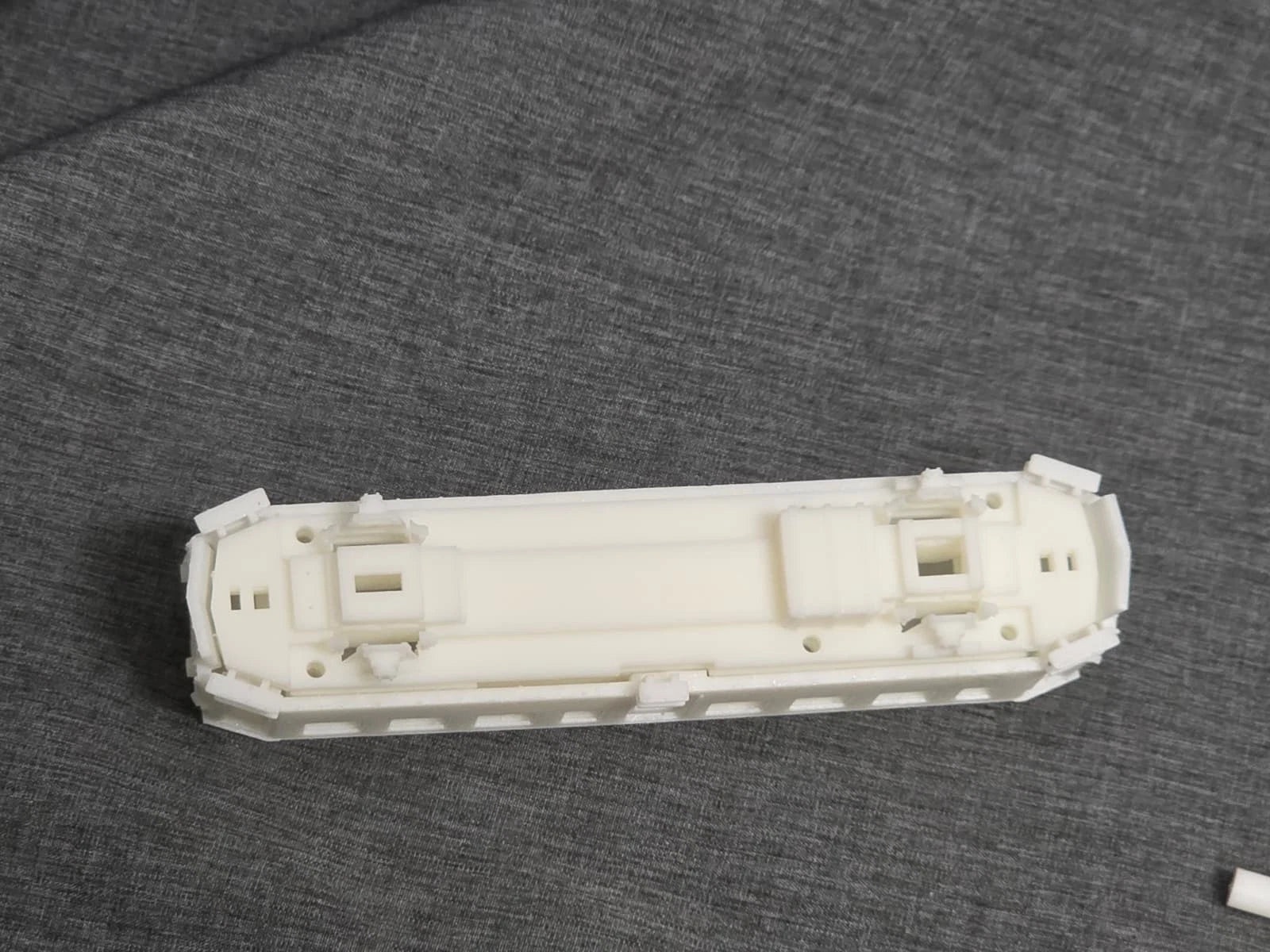 Spur H0 (1:87) Automotor Malaxa 900 / Baureihe 77 Bausatz Triebwagen Modellbau