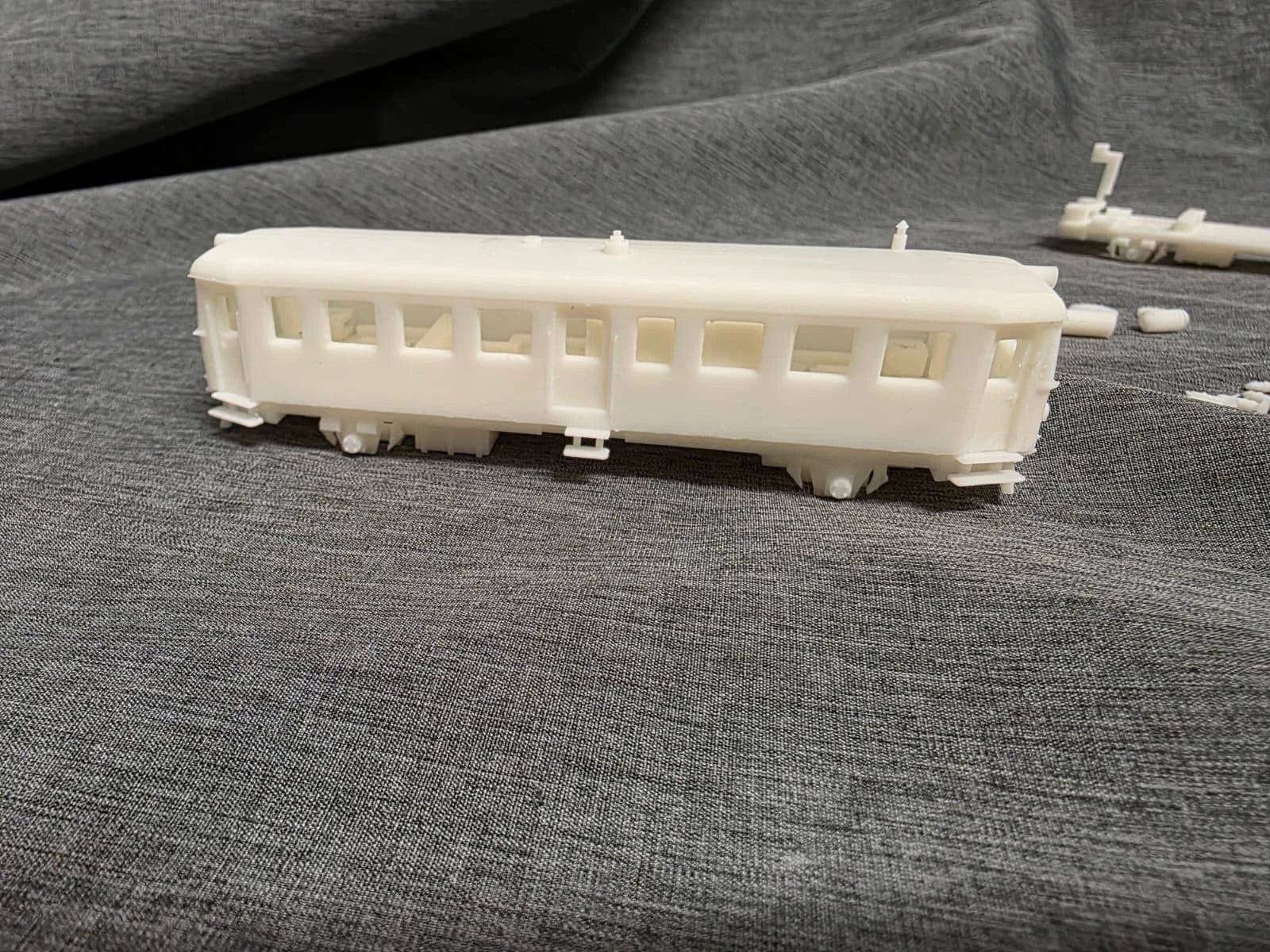 Spur H0 (1:87) Automotor Malaxa 900 / Baureihe 77 Bausatz Triebwagen Modellbau